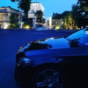 Mise à disposition d’une berline avec chauffeur pour un dîner d’affaires